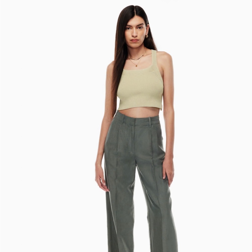 NWT Aritzia Cayenne Top - Size M